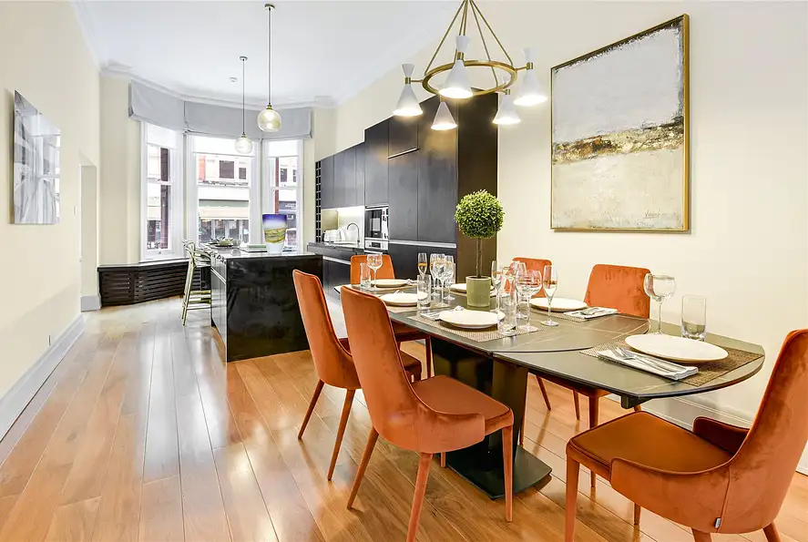 Chelsea, London Three Bedroom Flat To Rent - immagine 3